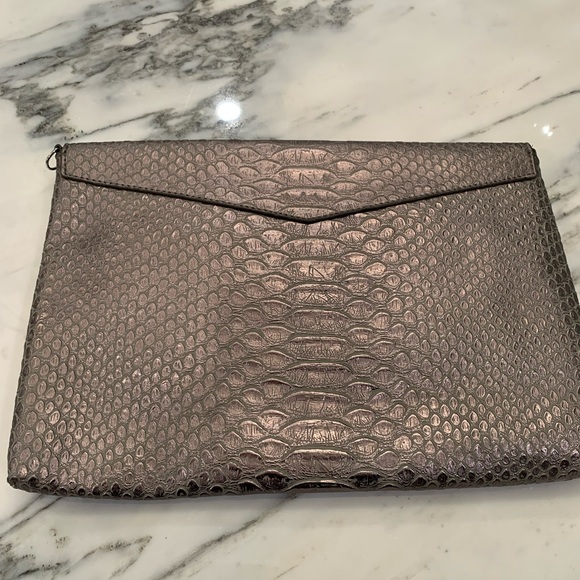 Stella and Dot CLUTCH - Picture 4 of 4